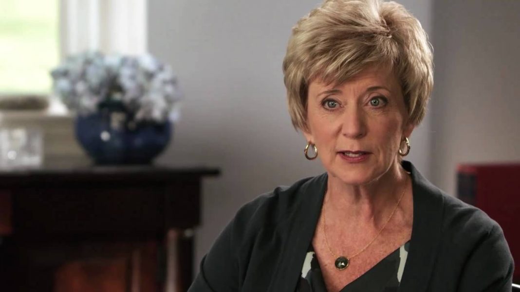 Linda McMahon Goes Skydiving, Triple H On Expected WWE SSD Attendance ...