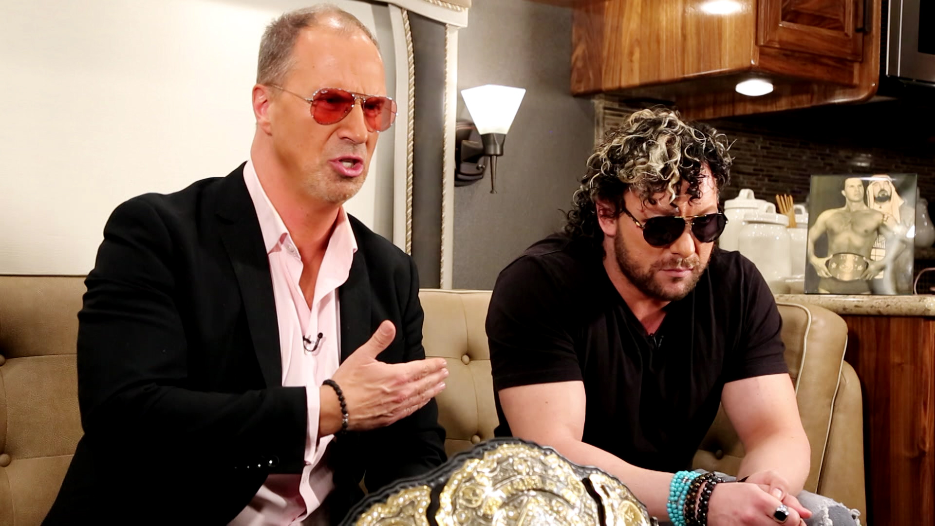 Resultados NXT Take Over: STAND & Deliver Kenny-omega